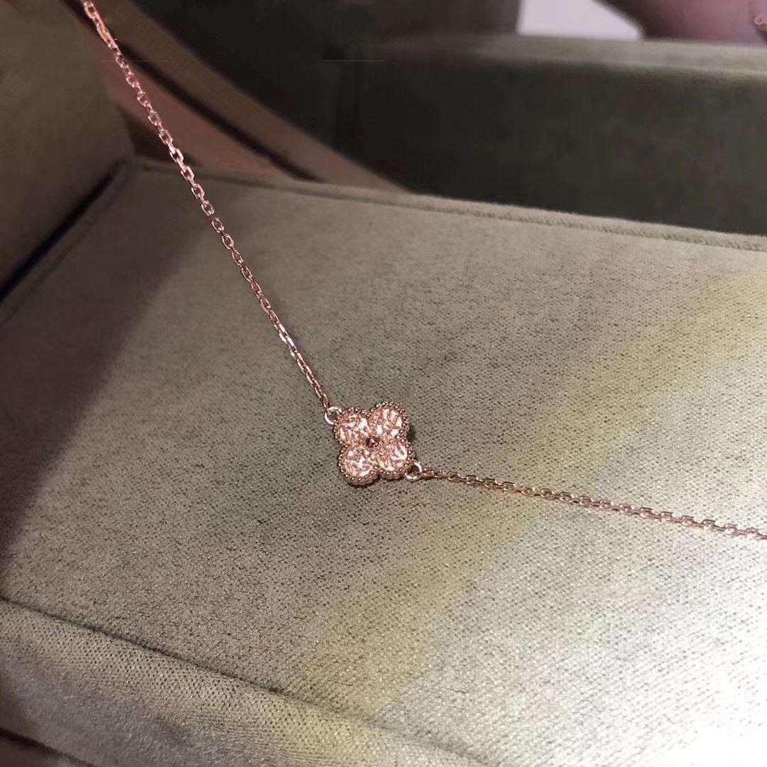 [LUXE JEWELRY]CLOVER SINGLE FLOWER BRACELET