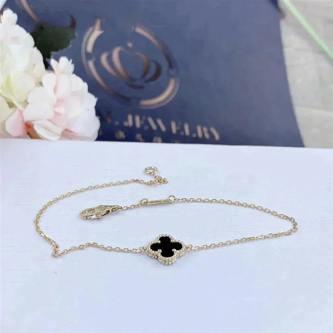 [LUXE JEWELRY]CLOVER ONYX SINGLE FLOWER BRACELET