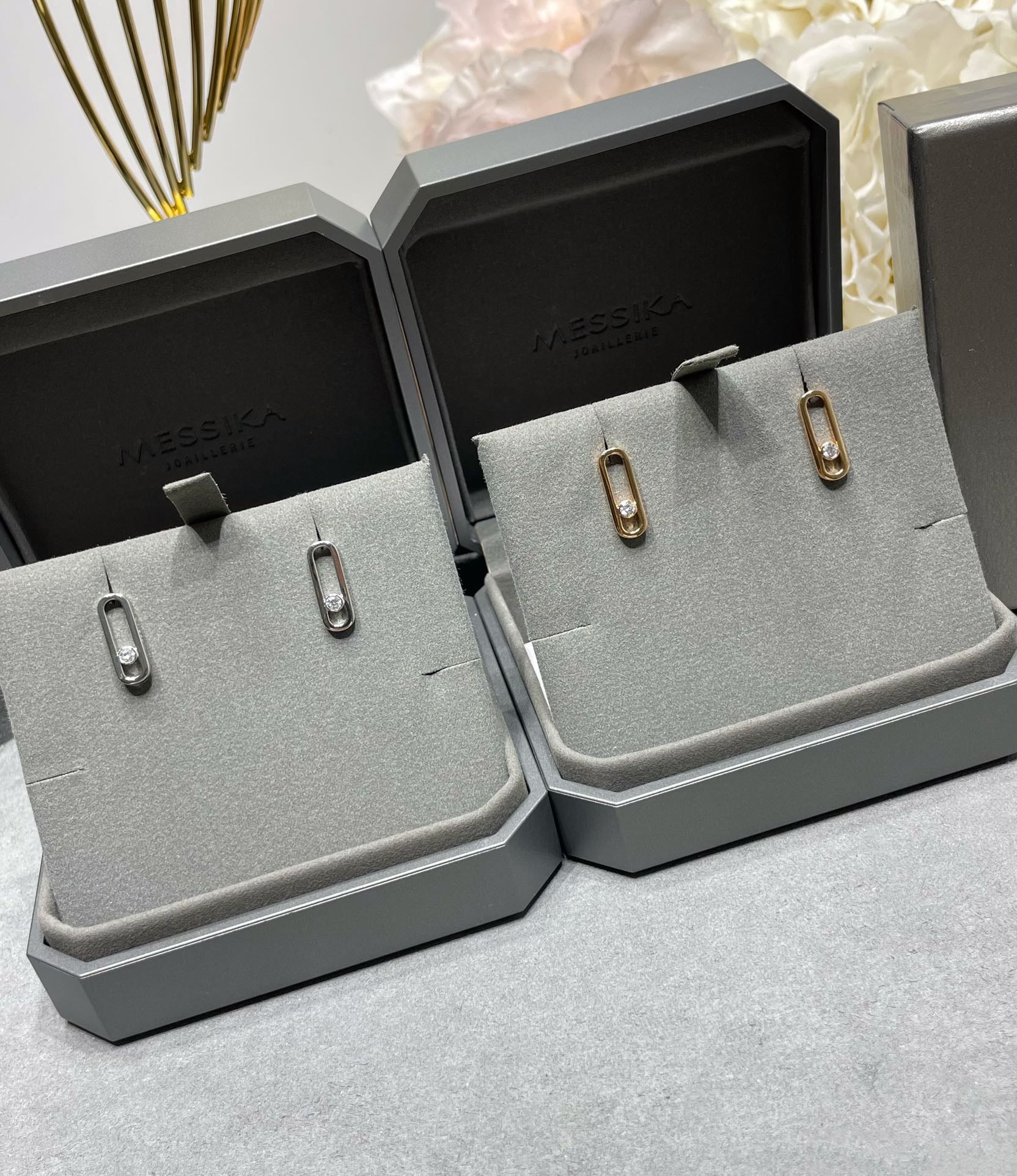 [Luxe Jewellery] MOVE UNO SMALL 1 DIAMOND EARRINGS