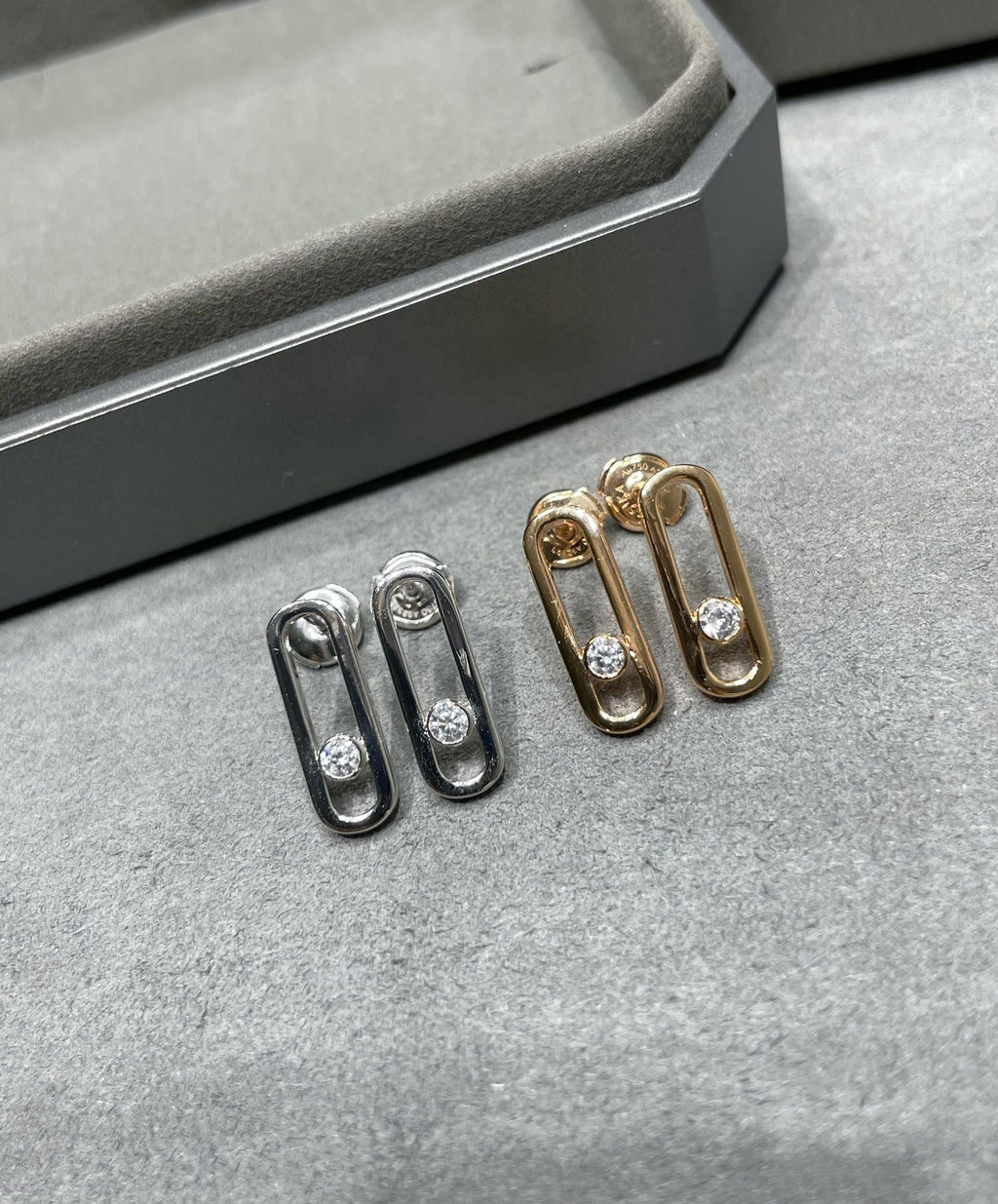 [Luxe Jewellery] MOVE UNO SMALL 1 DIAMOND EARRINGS