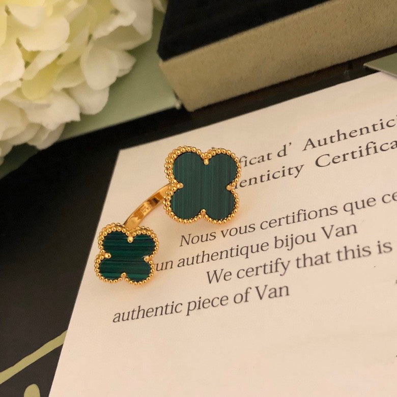 [LUXE JEWELRY]CLOVER BETWEEN THE FINGER RING