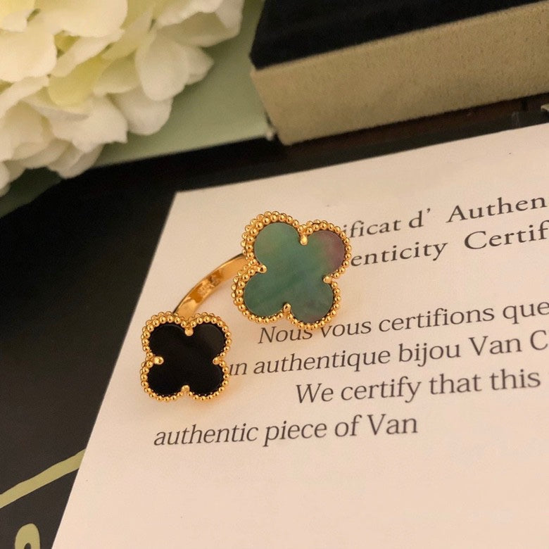 [LUXE JEWELRY]CLOVER BETWEEN THE FINGER RING