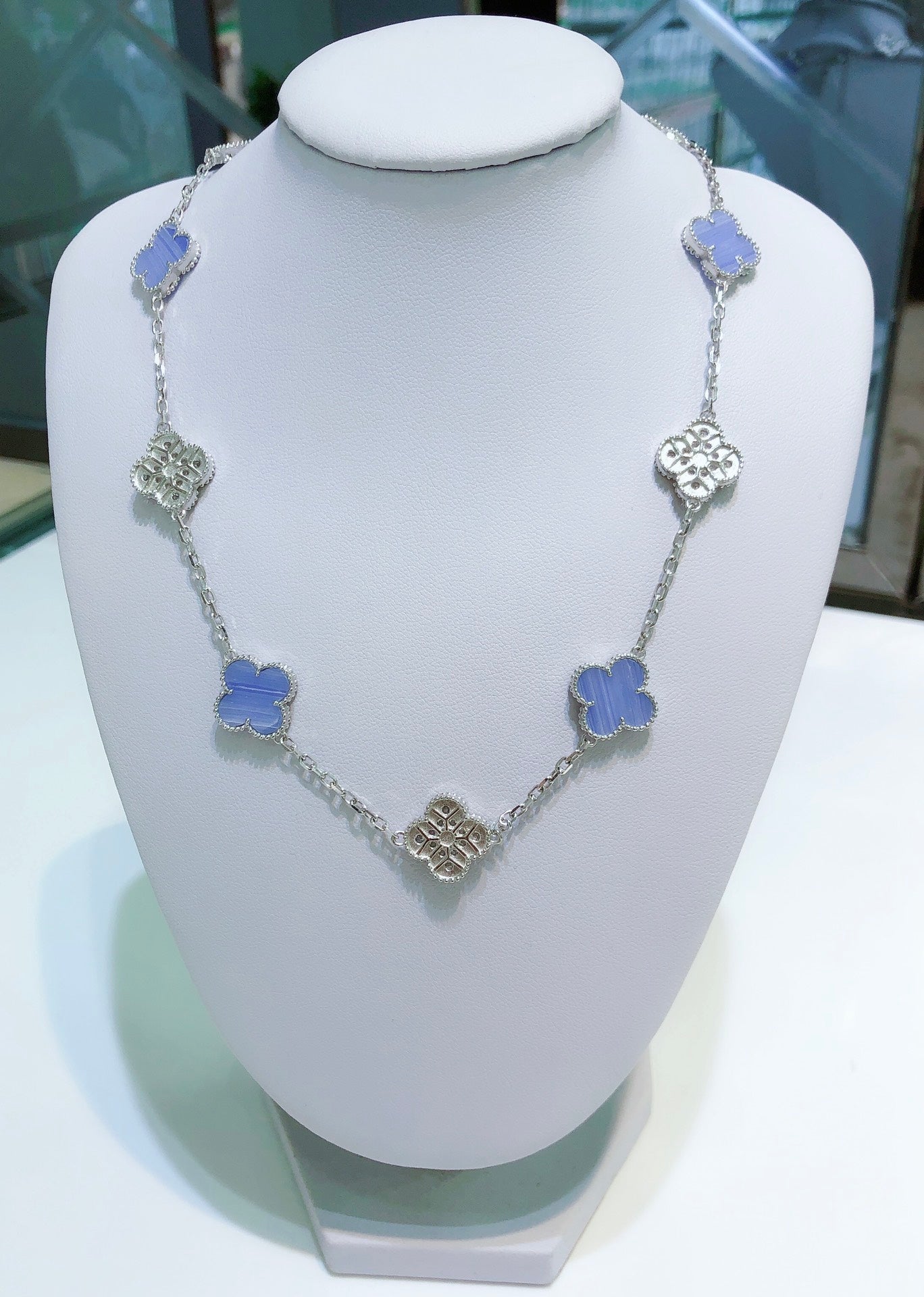 [LUXE JEWELRY]CLOVER 10 MOTIFS CHALCEDONY DIAMONDS SILVER NECKLACE