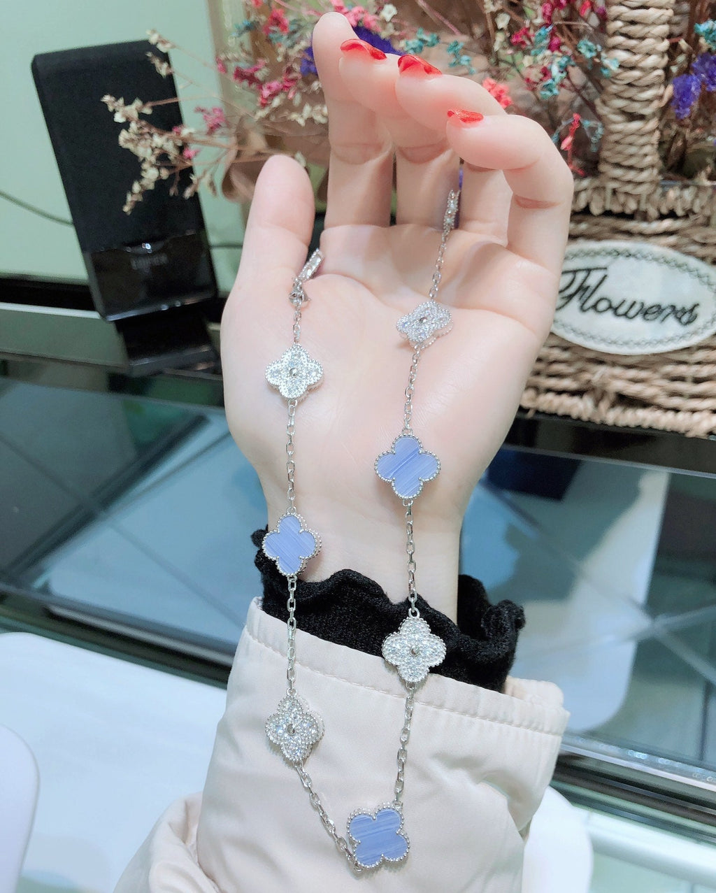 [LUXE JEWELRY]CLOVER 10 MOTIFS CHALCEDONY DIAMONDS SILVER NECKLACE