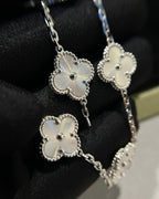 [LUXE JEWELRY] CLOVER 5 MOTIF LASER BRACELET COLLECTION